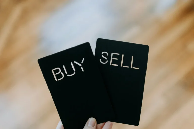 tarjeta de comprar y tarjeta de vender.