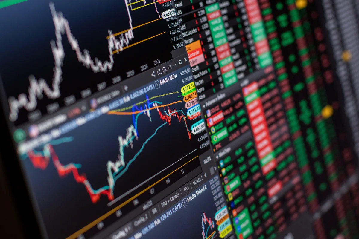 Trading platform con gráficos y datos